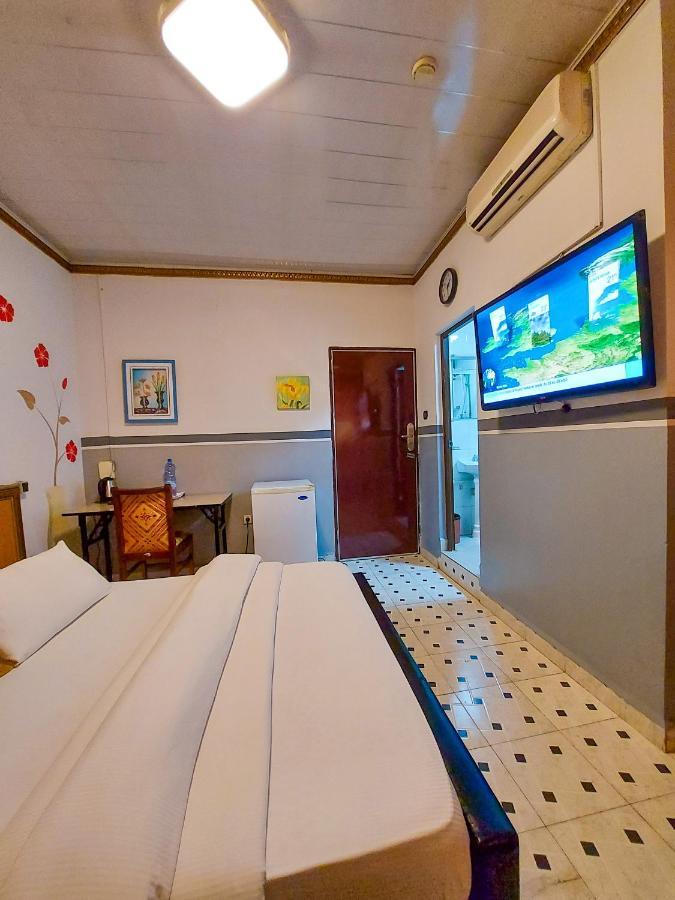 Hotel Relax Kinshasa Eksteriør billede