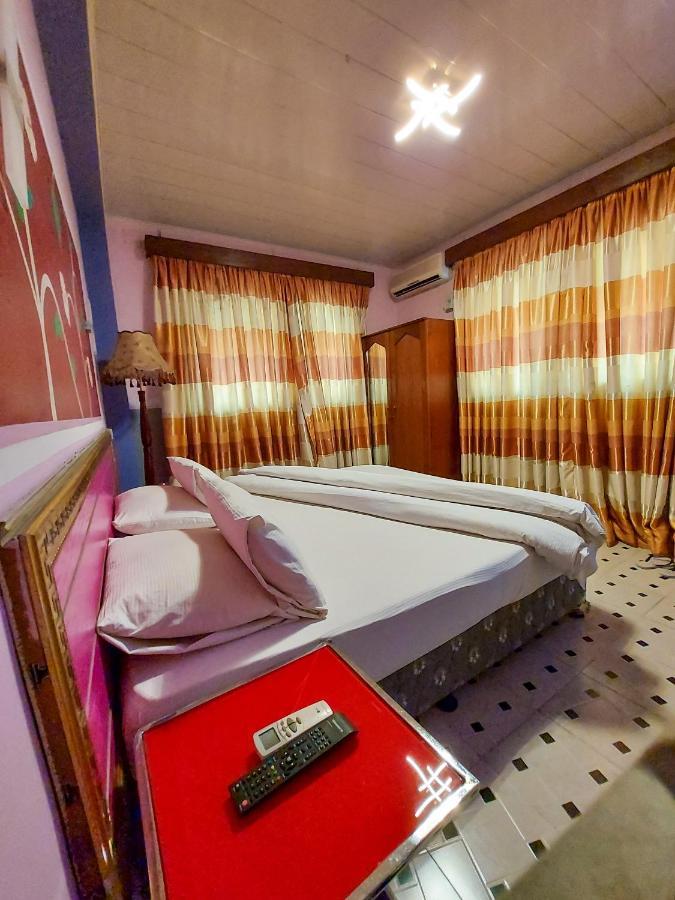 Hotel Relax Kinshasa Eksteriør billede