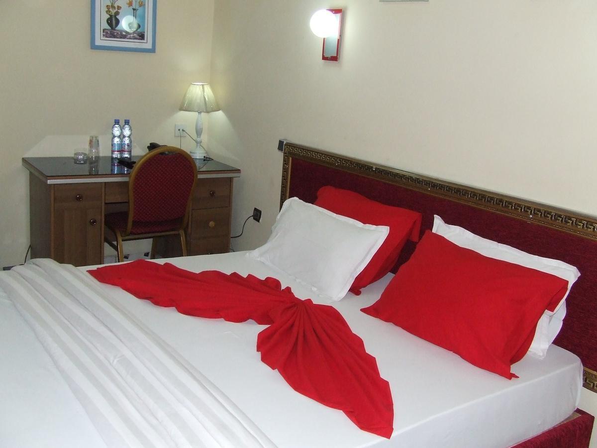 Hotel Relax Kinshasa Eksteriør billede