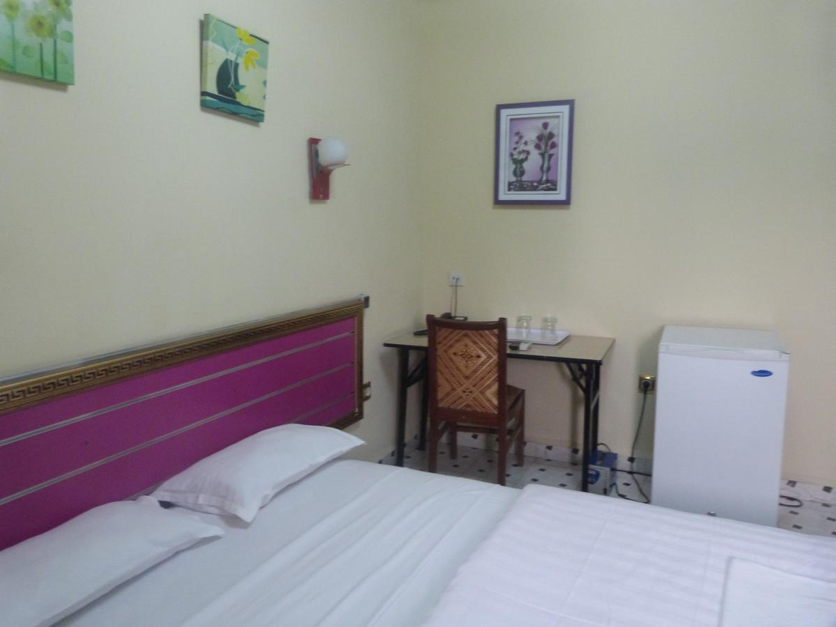 Hotel Relax Kinshasa Eksteriør billede
